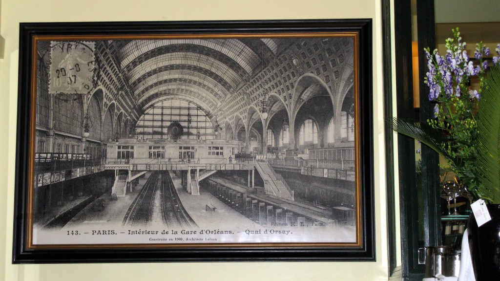 Print of Paris train station at Laloux